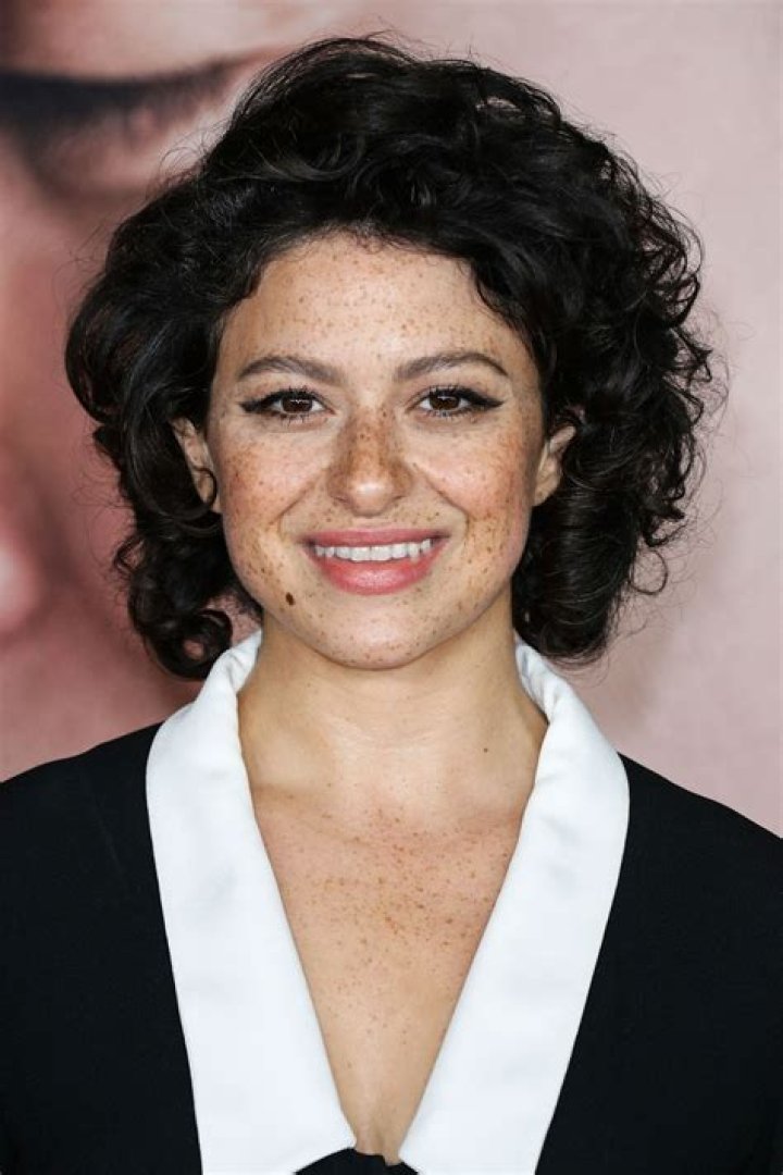 Alia Shawkat – Celebsgraphy