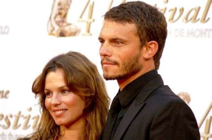 Arnaud Binard Et Sa Compagne