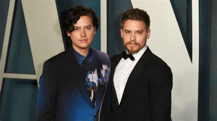 Cole Sprouse – Celebsgraphy