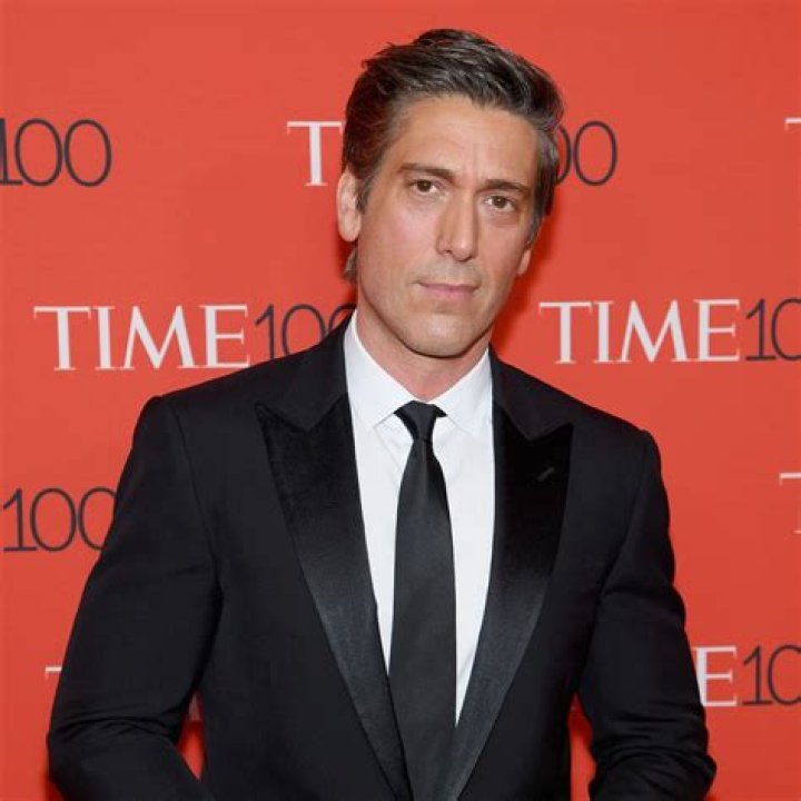 David Muir Net Worth, Salary, Age, Height, Education, Wiki-Bio.