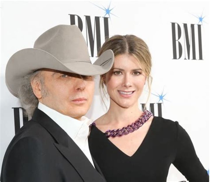 Did Dwight Yoakam Passed Away Or Still Alive? Wife Age And Wikipedia Bio