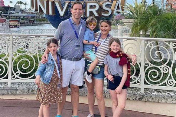 Jenna Bush Hager Net Worth, Age, Wiki and Children 2022