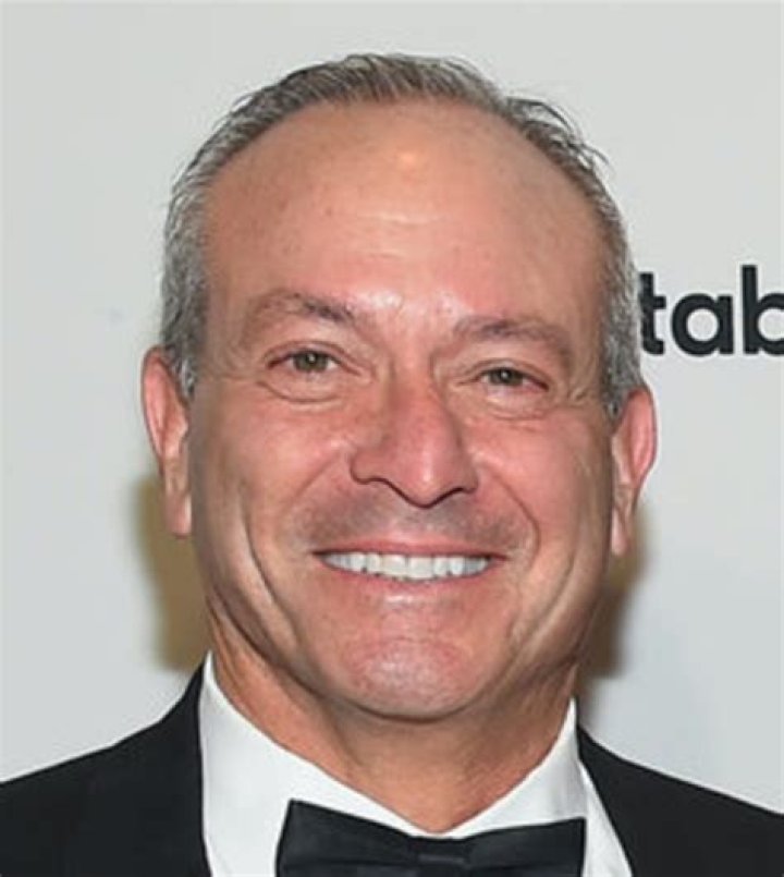 Joel Schiffman Net Worth, Salary, Height, First Wife, Daughter, Age. 2022