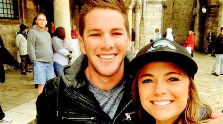 Malia White’s Bio; Her Relationship With Wesley Walton, Adam Glick, & Bobby Giancola. 2022