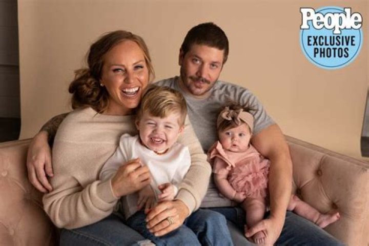 Mina Starsiak Speaks Up about having a New Kid.