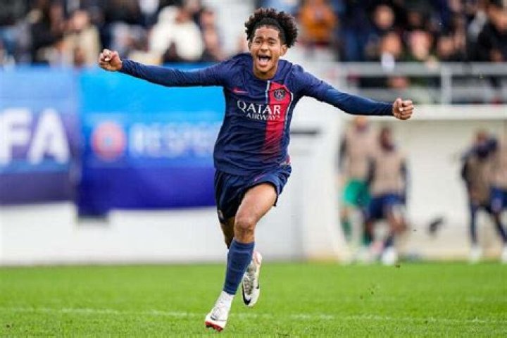 Senny Mayulu Origine