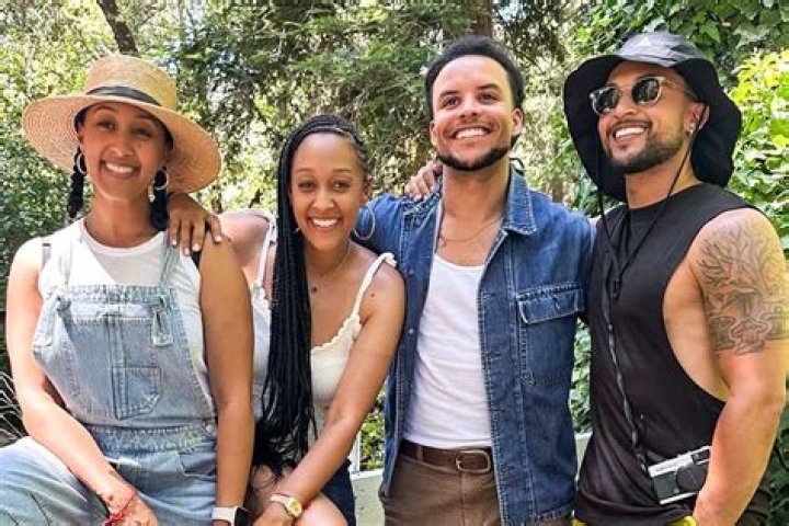 Tavior Mowry: Facts About Tia Mowry’s Brother