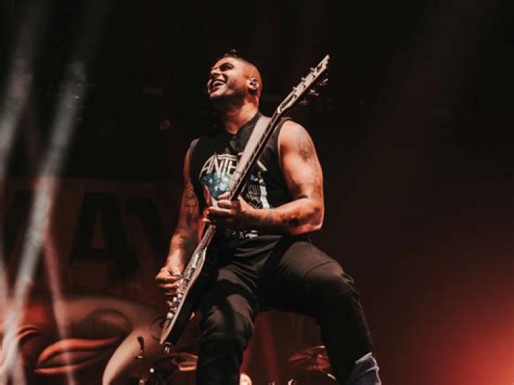 What is Dave Baksh’s Net Worth? – Celebsgraphy